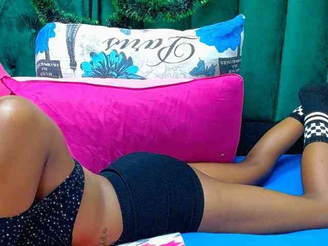 Naughty_NubianEmpress webcam