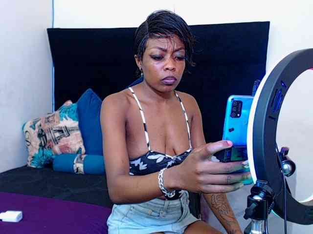 Teamo_AriesEmpress webcam