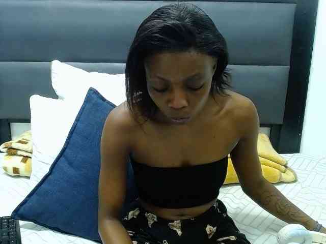 Teamo_AriesEmpress webcam