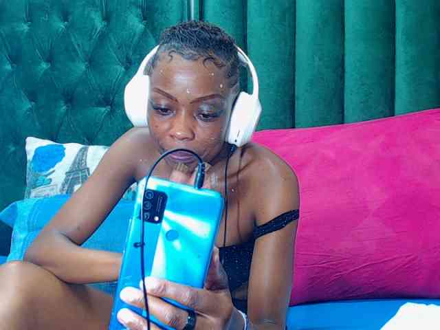 Teamo_AriesEmpress webcam