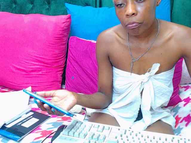 Teamo_AriesEmpress webcam