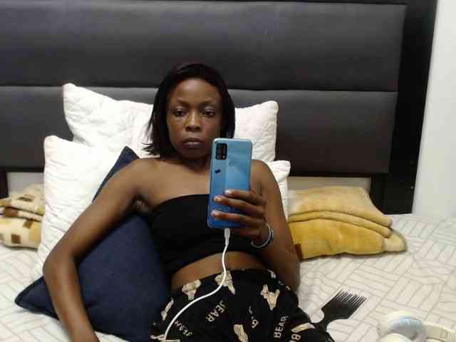 Teamo_AriesEmpress webcam