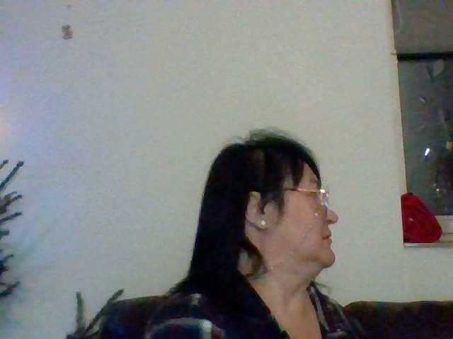 lora805608's BongaCams show and profile