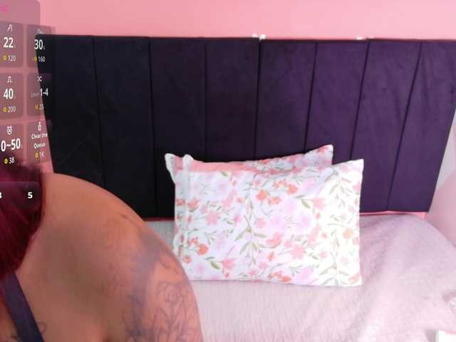 curvybrunnett's BongaCams show and profile