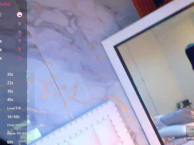  curvybrunnett chat room