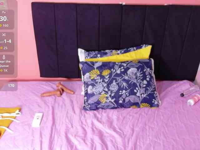 curvybrunnett webcam