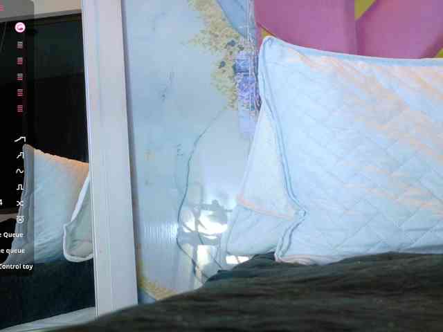curvybrunnett webcam