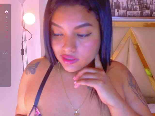 curvybrunnett webcam