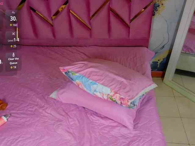 curvybrunnett webcam