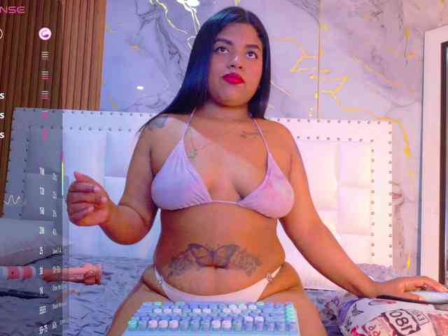 porn stripper Curvybrunnett