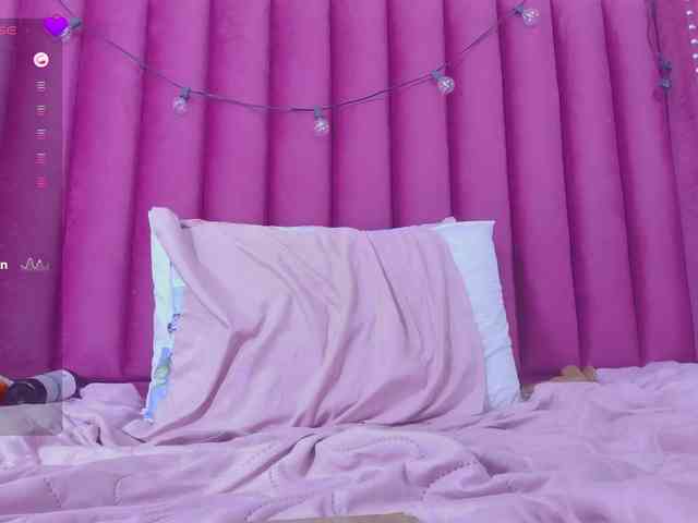 curvybrunnett webcam