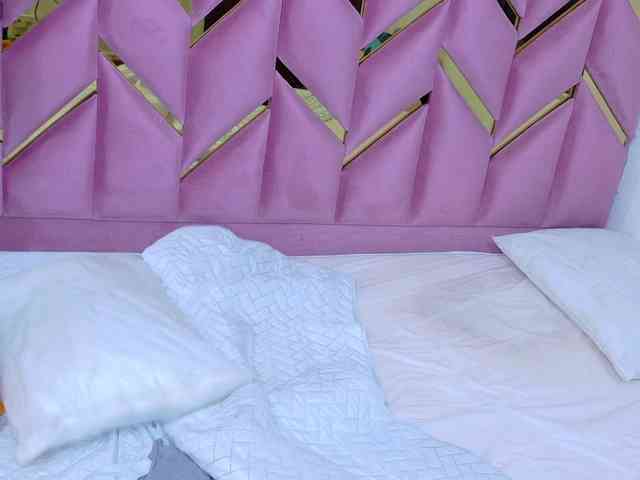 curvybrunnett webcam
