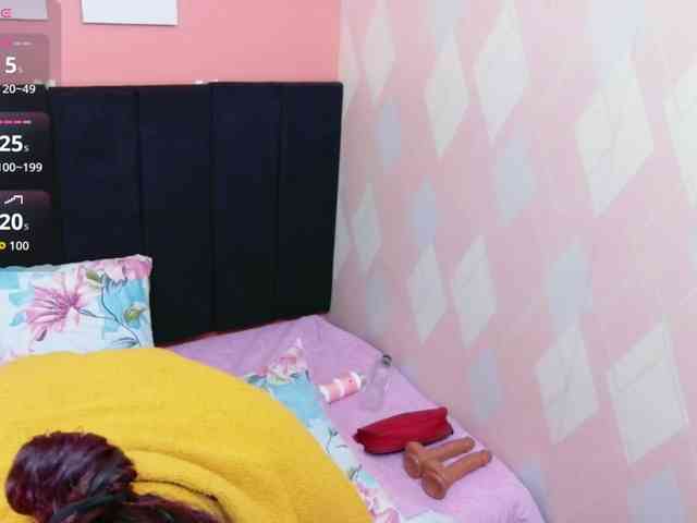 curvybrunnett webcam