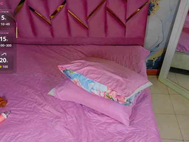 curvybrunnett webcam