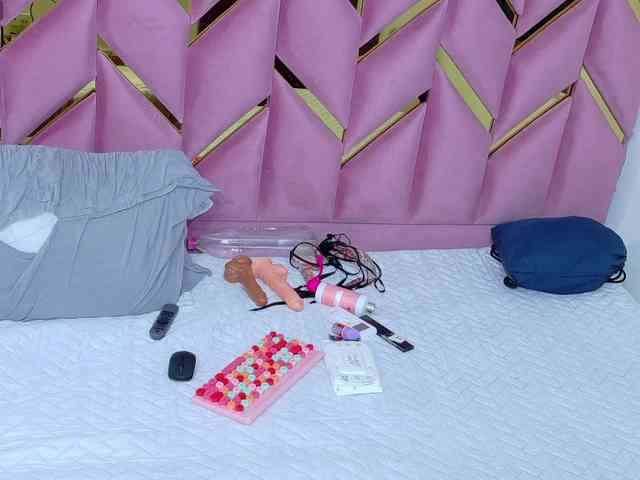 curvybrunnett webcam