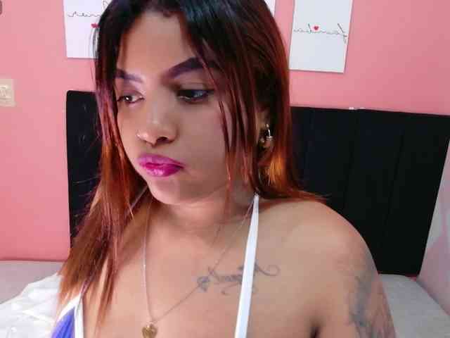 curvybrunnett curvybrunnett