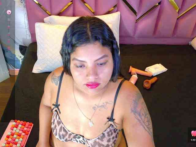 voyeur web Curvybrunnett