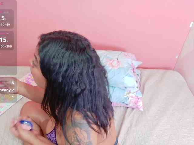 curvybrunnett curvybrunnett