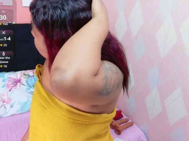 curvybrunnett webcam