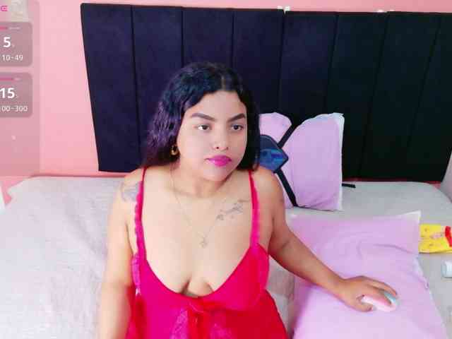 curvybrunnett Live Webcam on BongaCams