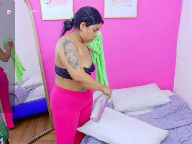 curvybrunnett webcam