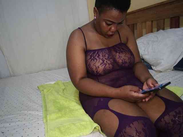 Pretty-thick-mirror webcam