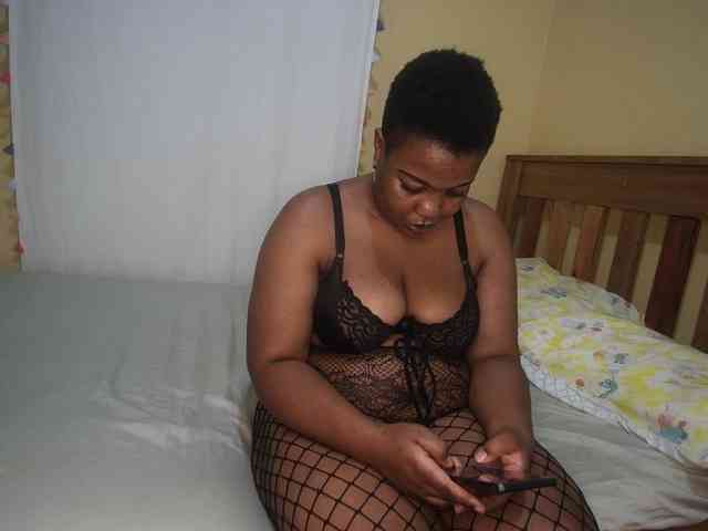 Pretty-thick-mirror webcam