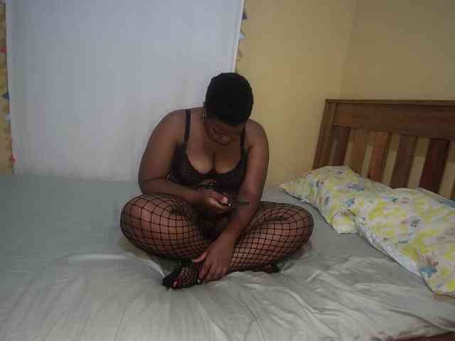 Pretty-thick-mirror webcam