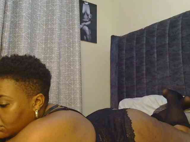nude live webcam Thick-sexxy-moma