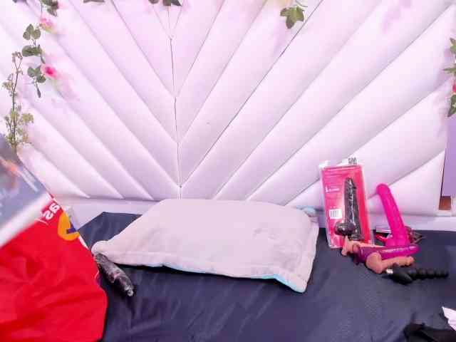 NamiCurls webcam