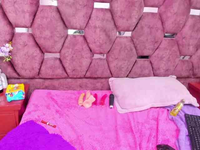 kendalltaylor20 webcam