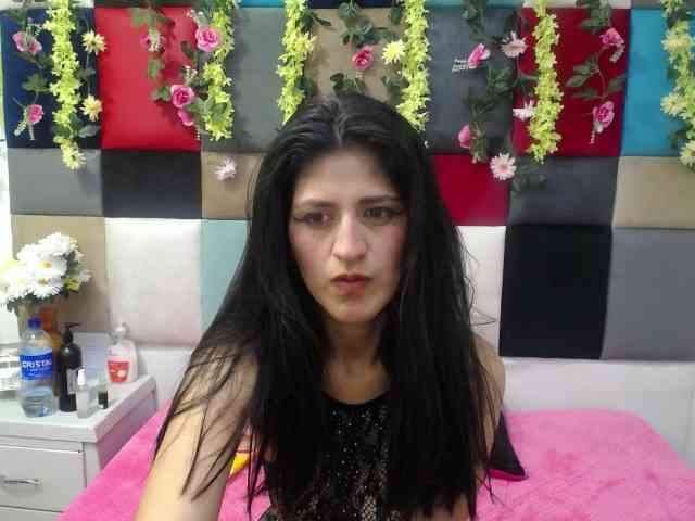 kendalltaylor20 webcam