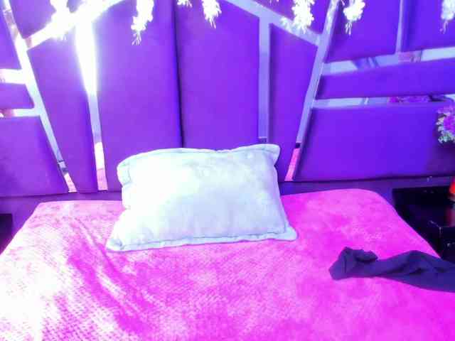 kendalltaylor20 webcam