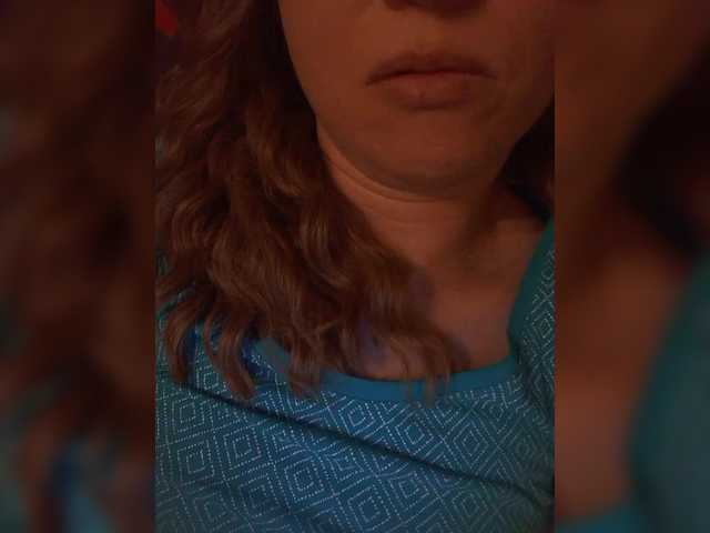 Lena-33's BongaCams show and profile