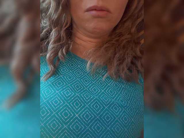 Lena-33's BongaCams show and profile