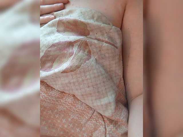 Lena-33 from BongaCams is Freechat