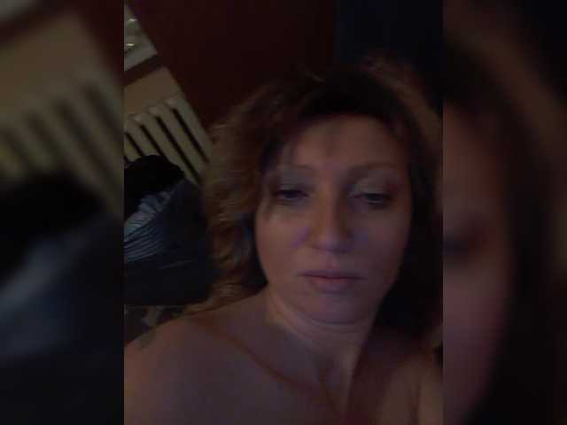 Lena-33's BongaCams show and profile