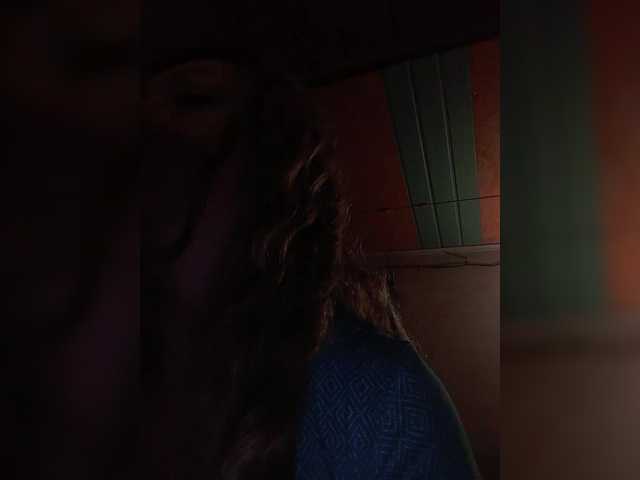 Lena-33's BongaCams show and profile