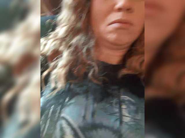 Lena-33's BongaCams show and profile