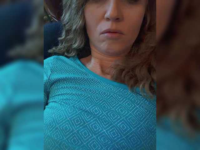 Lena-33's BongaCams show and profile