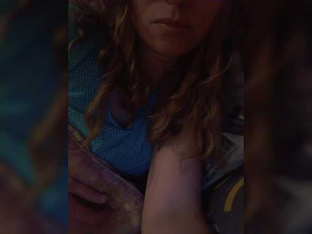 Lena-33's BongaCams show and profile