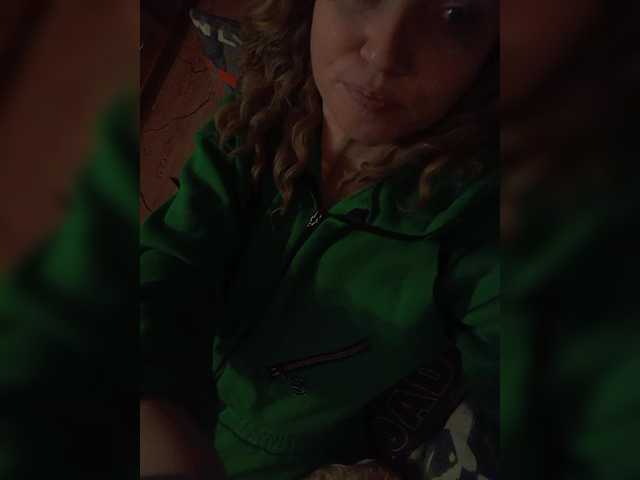 Lena-33 from BongaCams