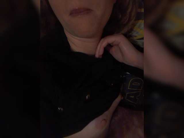 Lena-33's BongaCams show and profile