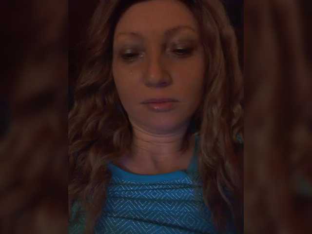 Lena-33's BongaCams show and profile