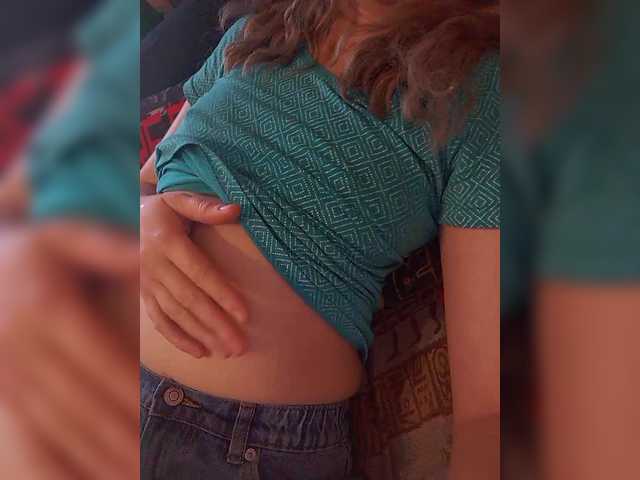 Lena-33's BongaCams show and profile