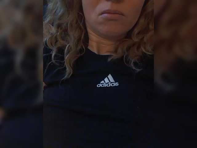 Lena-33's BongaCams show and profile