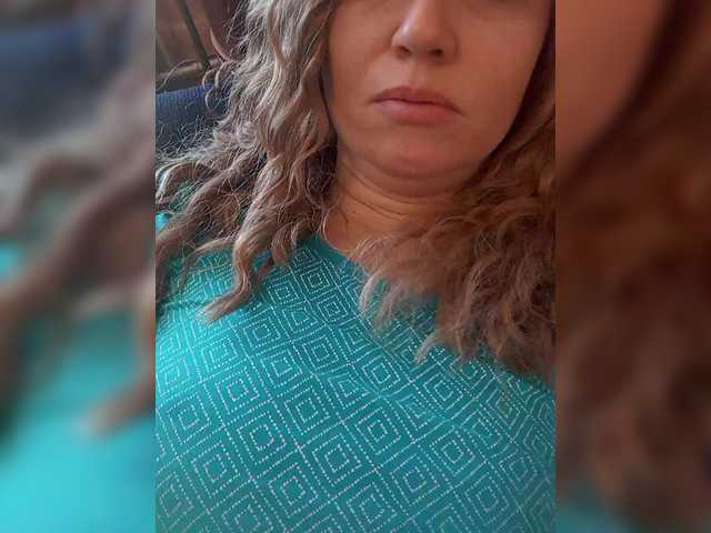 Lena-33's BongaCams show and profile