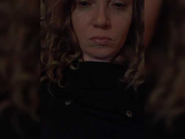 Lena-33's BongaCams show and profile