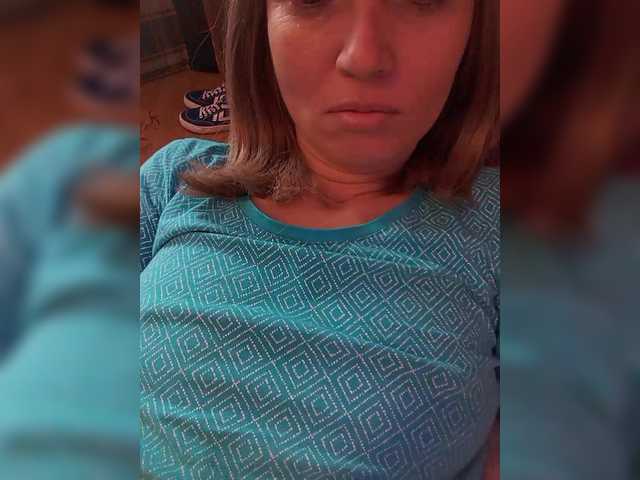 Discover Lena-33, she wants to masturbate for you Lena-33 from BongaCams