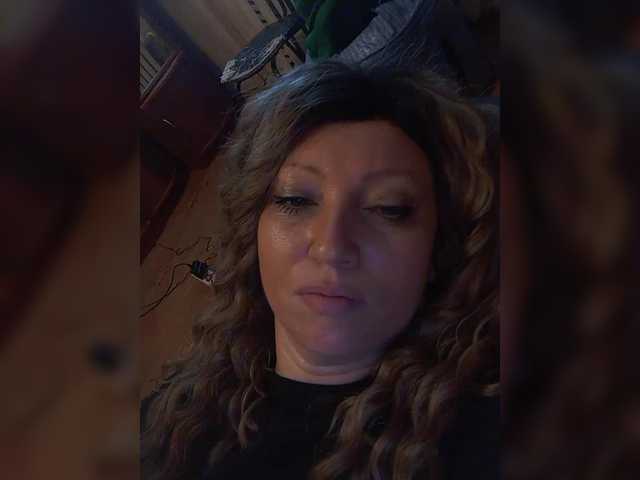 Lena-33's BongaCams show and profile